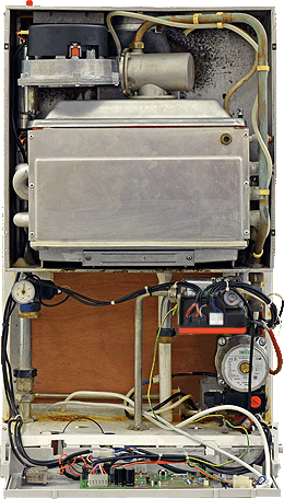 fr maxima 35 s comb case off main pcb showing.gif